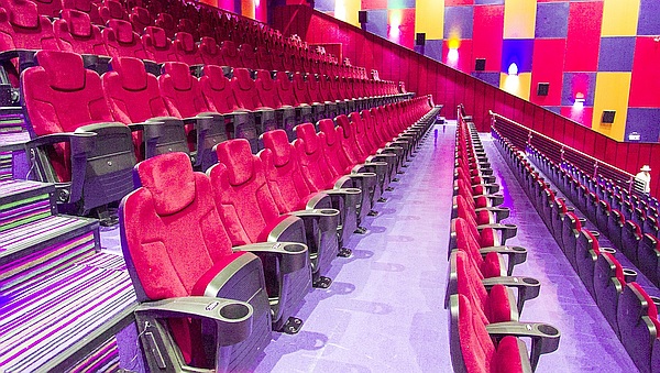 blog 98 - cinema 5